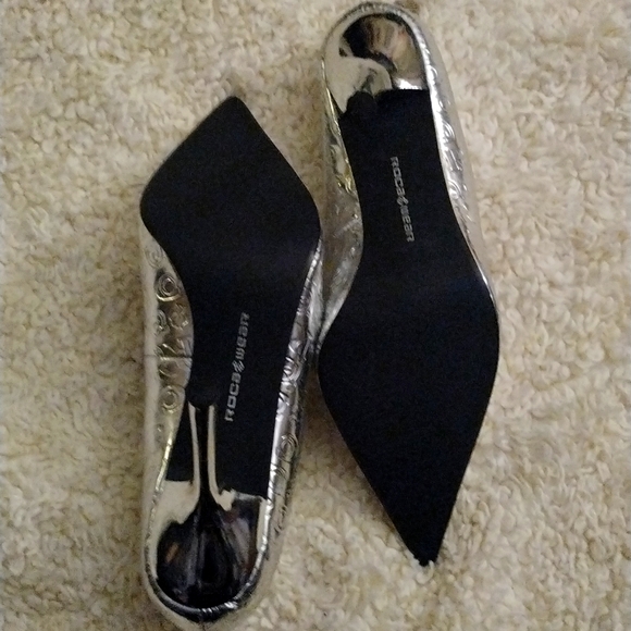 GUC Rocawear Silver 👠 heels - Picture 5 of 12